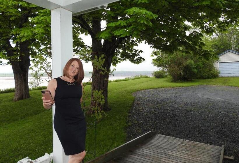 مبيت وإفطار Cresthaven By The Sea