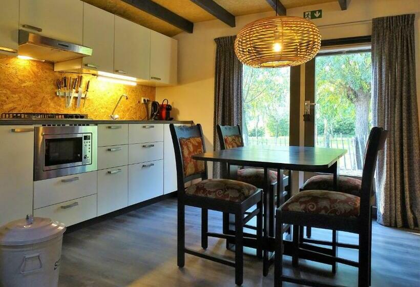 住宿加早餐  De Oude Stoffeerderij