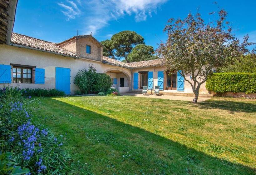 ベッドアンドブレックファースト Escudes