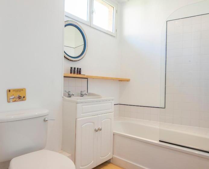 ベッドアンドブレックファースト Escudes