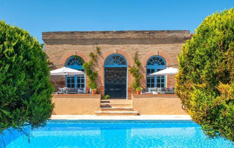 ベッドアンドブレックファースト Escudes