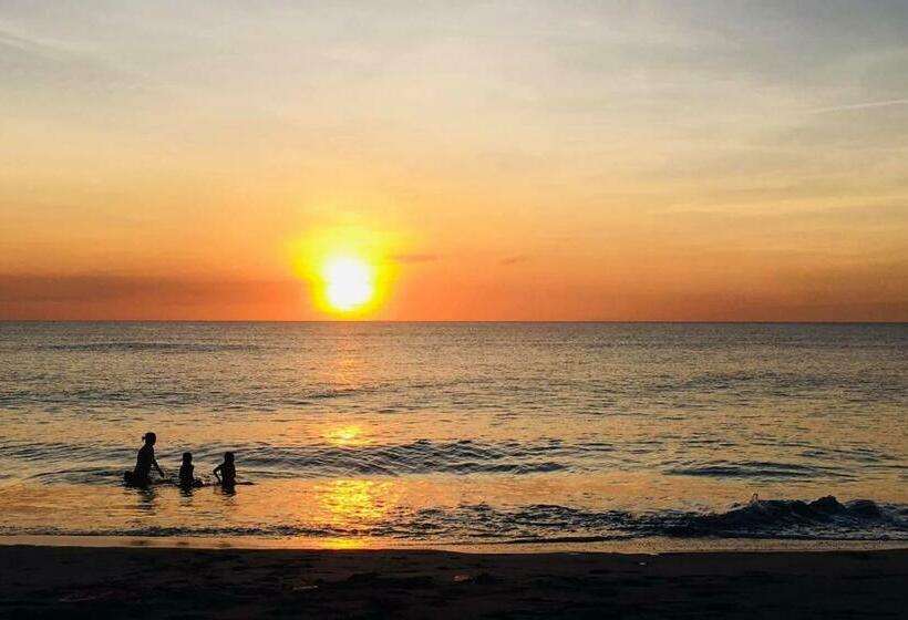 ベッドアンドブレックファースト Beach Front Hut   Faith Bay Huts 1