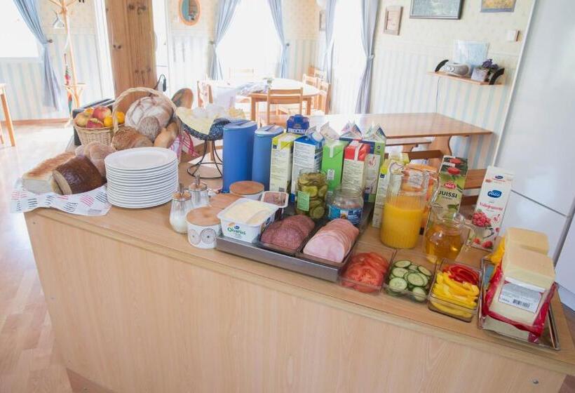 צימר Kastelholms Gästhem