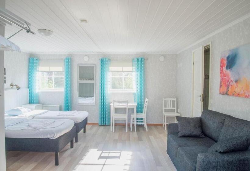 צימר Kastelholms Gästhem