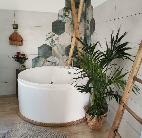 Bed and Breakfast La Bulle Suspendue