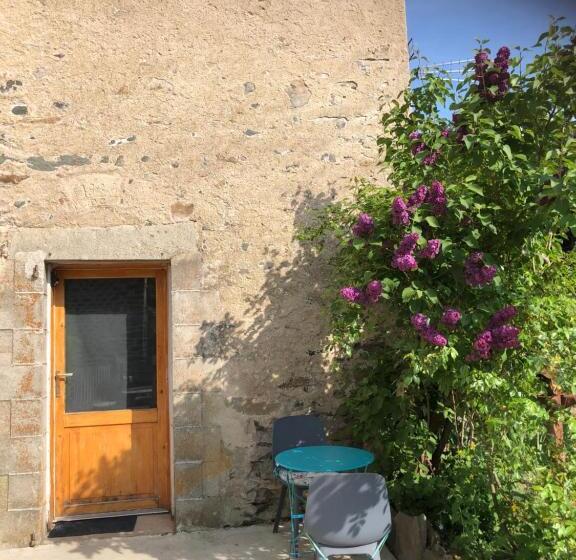 مبيت وإفطار Chez Fabrice