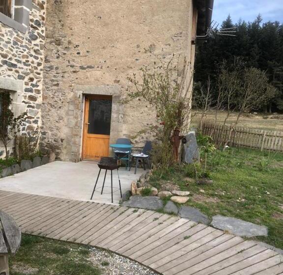 مبيت وإفطار Chez Fabrice