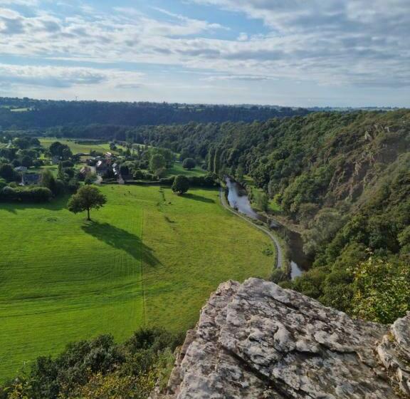 مبيت وإفطار La Manch Hôtes