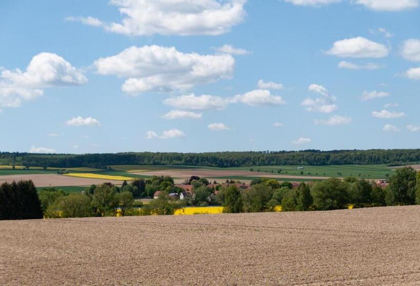 مبيت وإفطار Landhaus Nauenburg