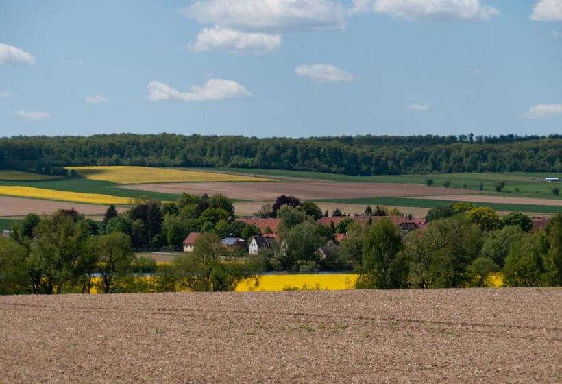 مبيت وإفطار Landhaus Nauenburg