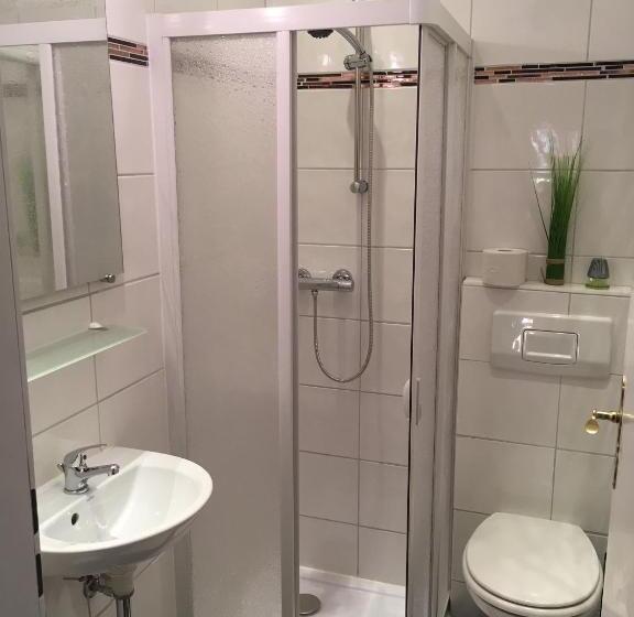 مبيت وإفطار Landhaus Nauenburg