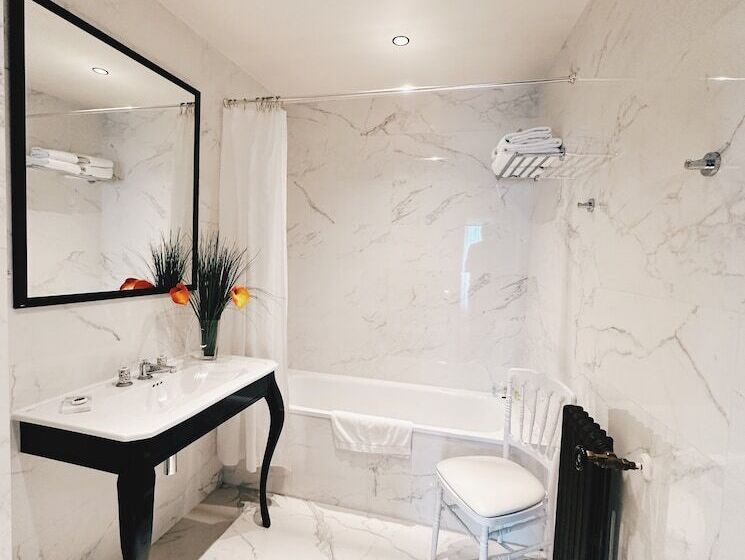 住宿加早餐 Le Chateau D Hardricourt