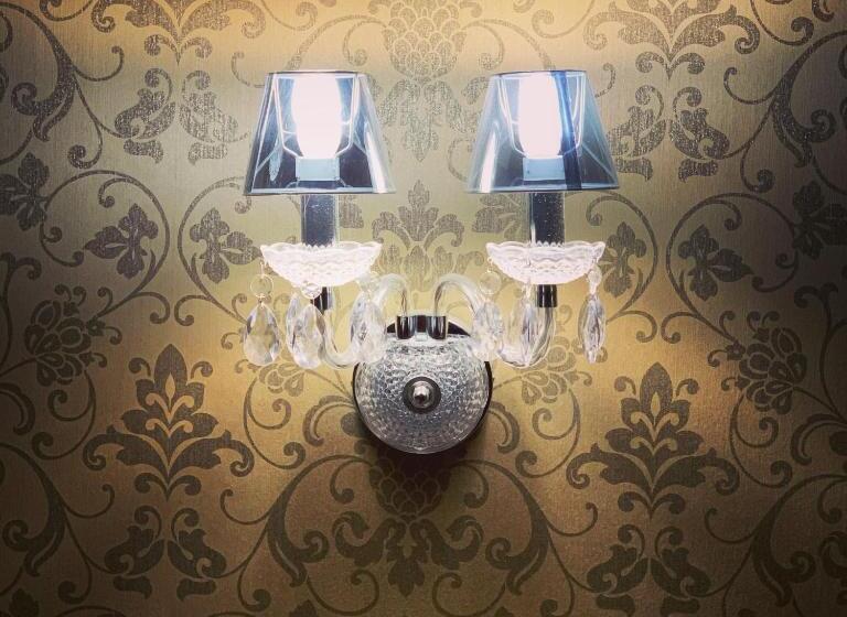 住宿加早餐 Le Chateau D Hardricourt