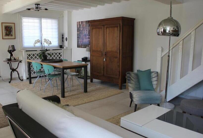 مبيت وإفطار Le Chemin Du Village