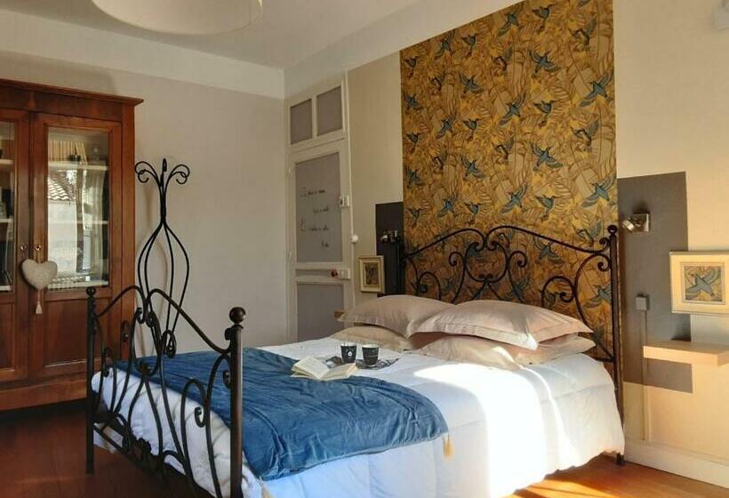 住宿加早餐  Le Clos Des Treilles