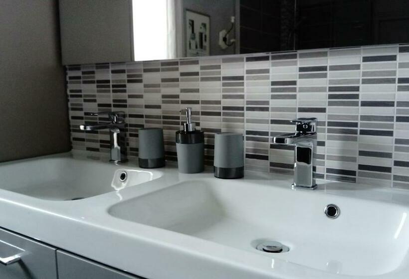 住宿加早餐  Le Clos Des Treilles