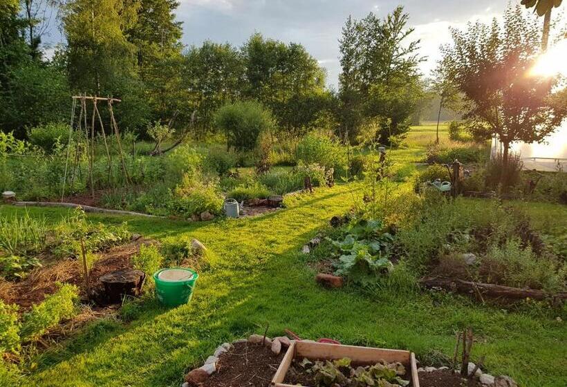 مبيت وإفطار Le Jardin Des Gouttes