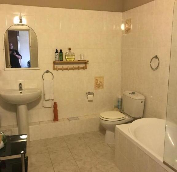 住宿加早餐  Le Logis Des Quatre Puits