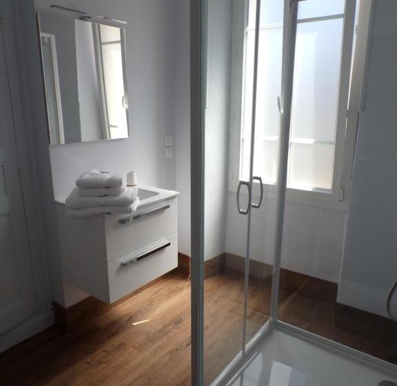 민박 Les Primeveres