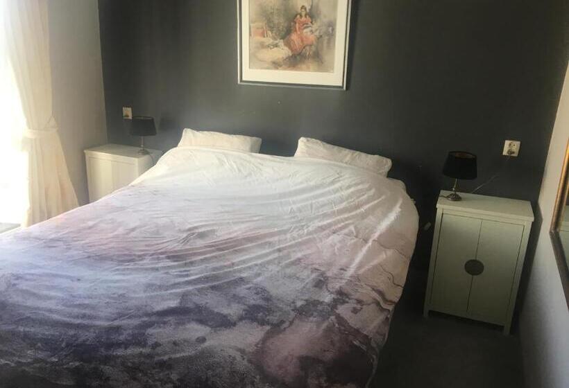 تختخواب و صبحانه Luc S Place, Jaccuzi, Waterbed