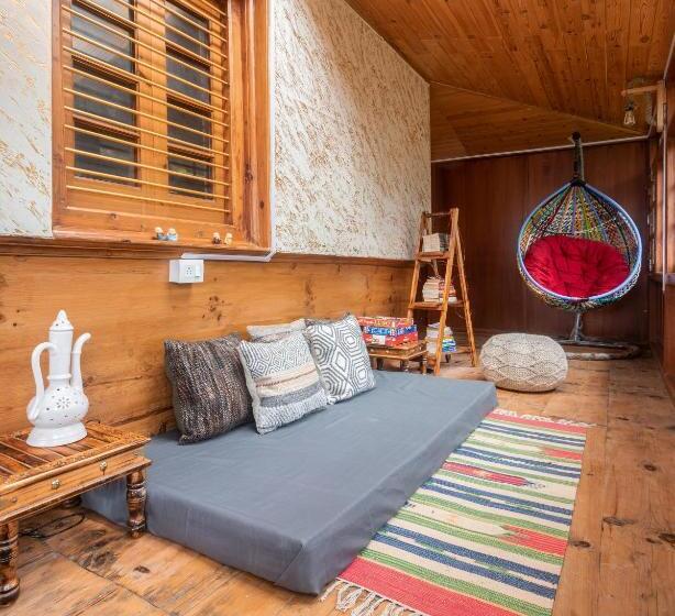 ベッドアンドブレックファースト Nirvana Homes Rarta