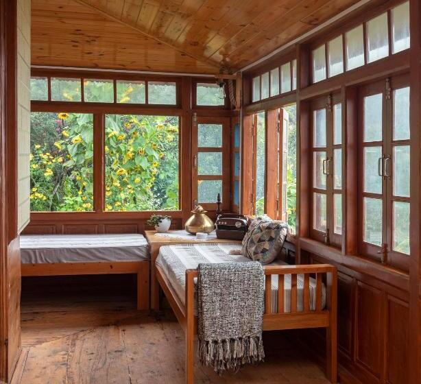 ベッドアンドブレックファースト Nirvana Homes Rarta