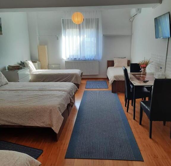 ベッドアンドブレックファースト Pensiunea Corbeanca   Cazare Si Evenimente