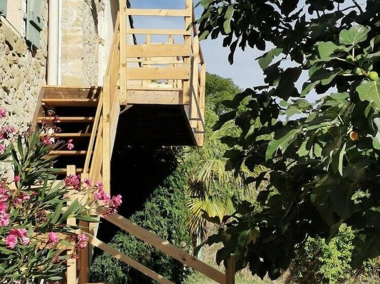 ベッドアンドブレックファースト Residence La Borde