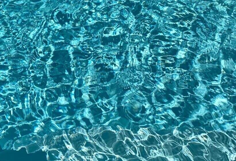 ベッドアンドブレックファースト Residence La Borde