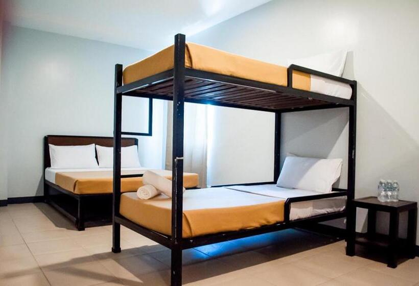 تختخواب و صبحانه Seasons Hotel Sablayan