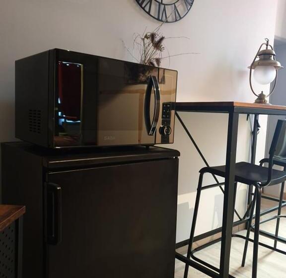 민박 Suite Privé Dans Maison De Village