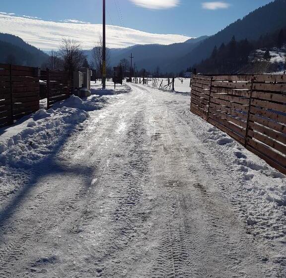 مبيت وإفطار Vila Carmen