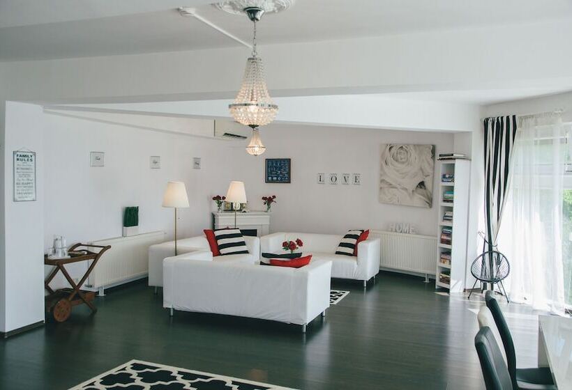 مبيت وإفطار Youness Wellness Clinic & Retreats