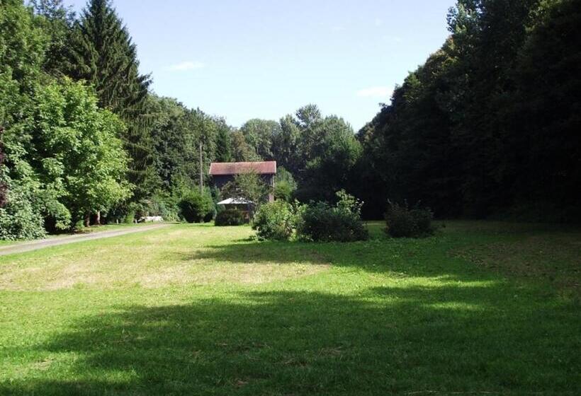 Bernafay Wood B&b