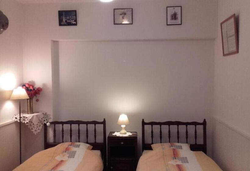 Bernafay Wood B&b