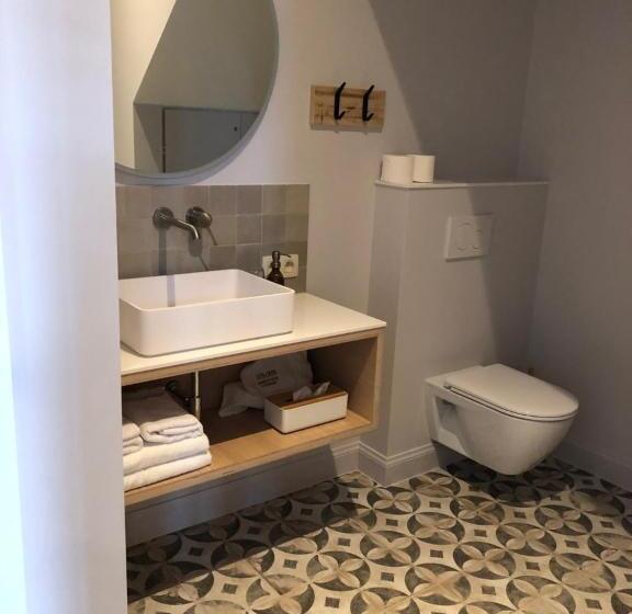 Cire Bed And Breakfast