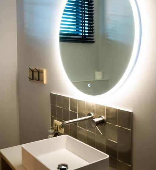 Cire Bed And Breakfast