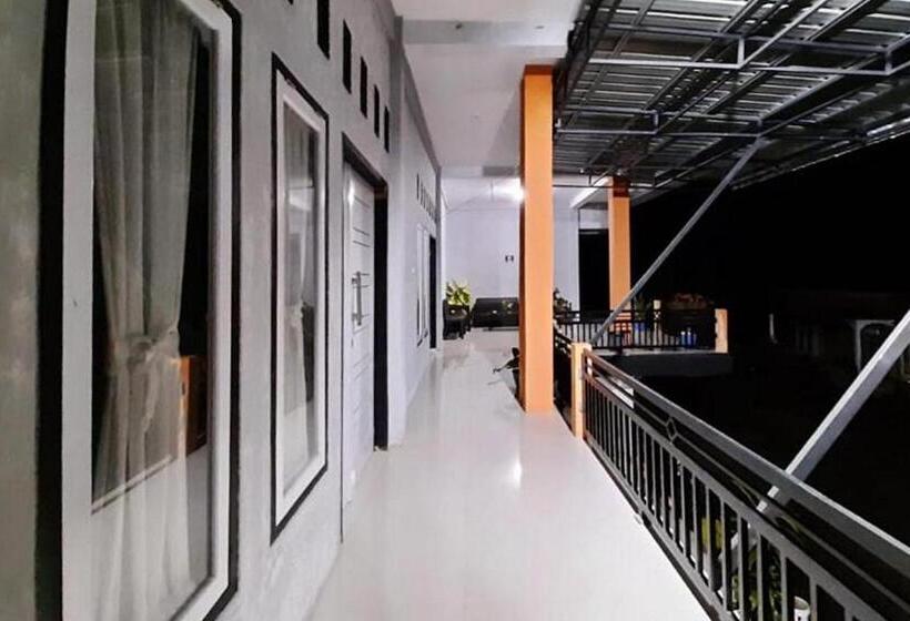 Hayori Hotel Redpartner