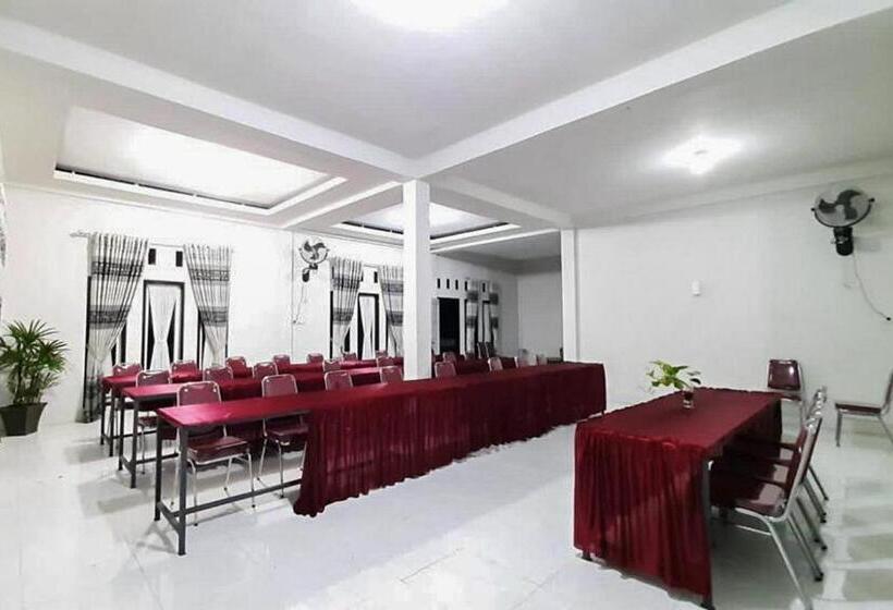 Hayori Hotel Redpartner