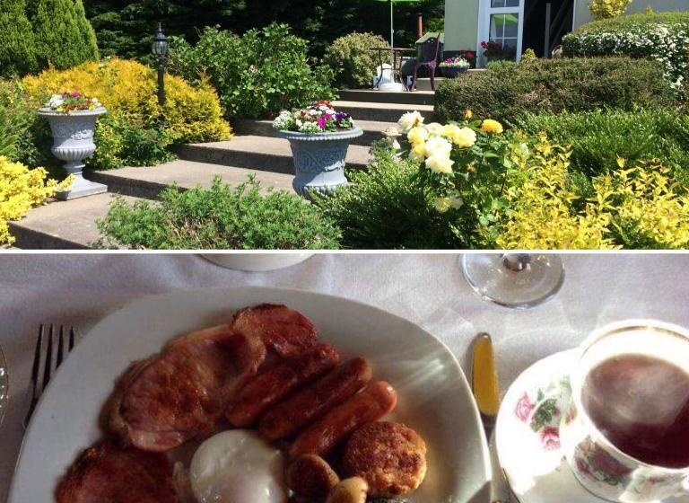 Hillcrest Farmhouse Bed & Breakfast