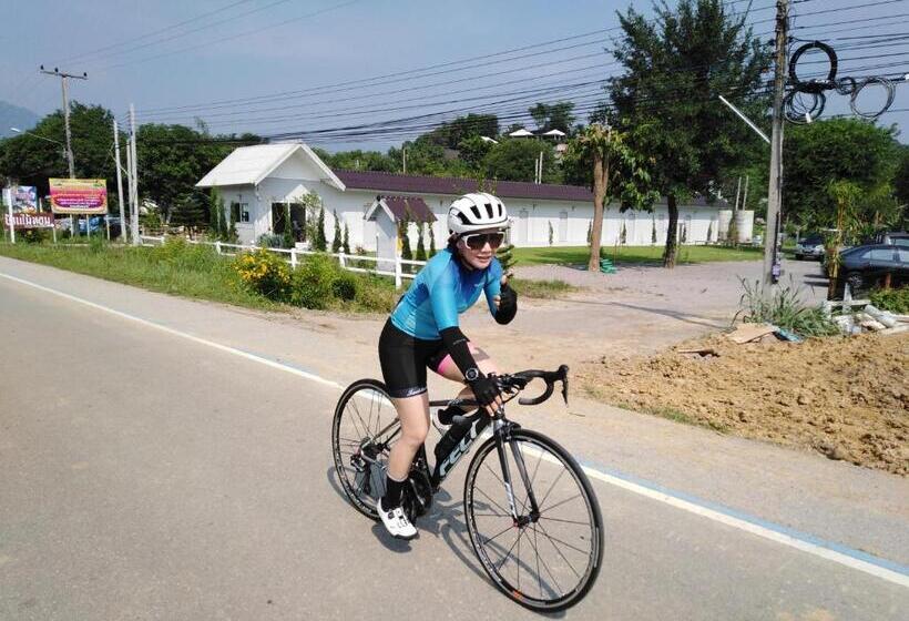 Hotel บ้านไม้หอมบูติค สวนผึ้ง