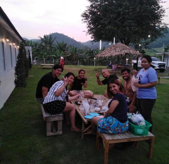 Hotel บ้านไม้หอมบูติค สวนผึ้ง