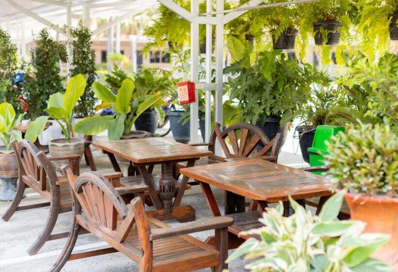 בית מלון כפרי โรงแรมมณีสังขะ