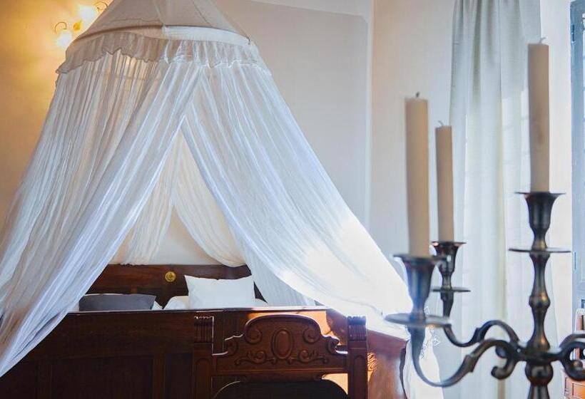 בית מלון כפרי Abbazia Ss. Quirico E Giulitta