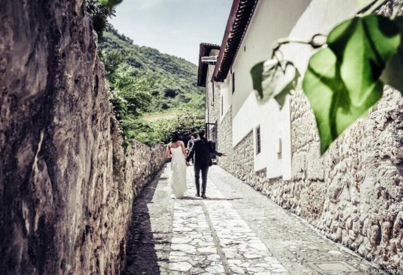 בית מלון כפרי Abbazia Ss. Quirico E Giulitta