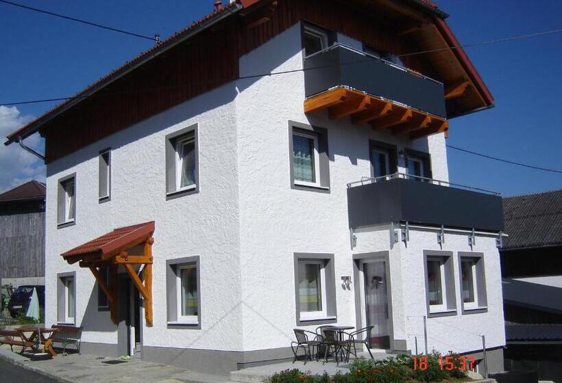 בית מלון כפרי Biohof Stockinger