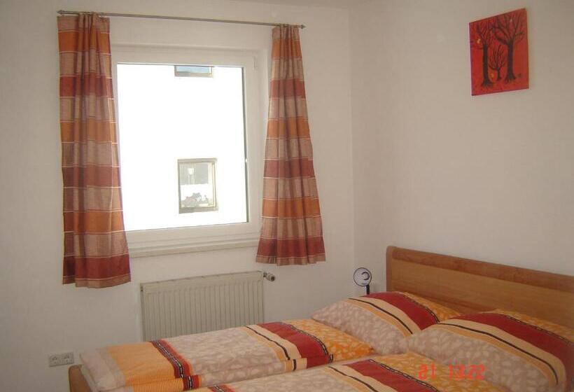 בית מלון כפרי Biohof Stockinger