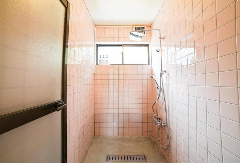 فنادق الكبسولة Watowa