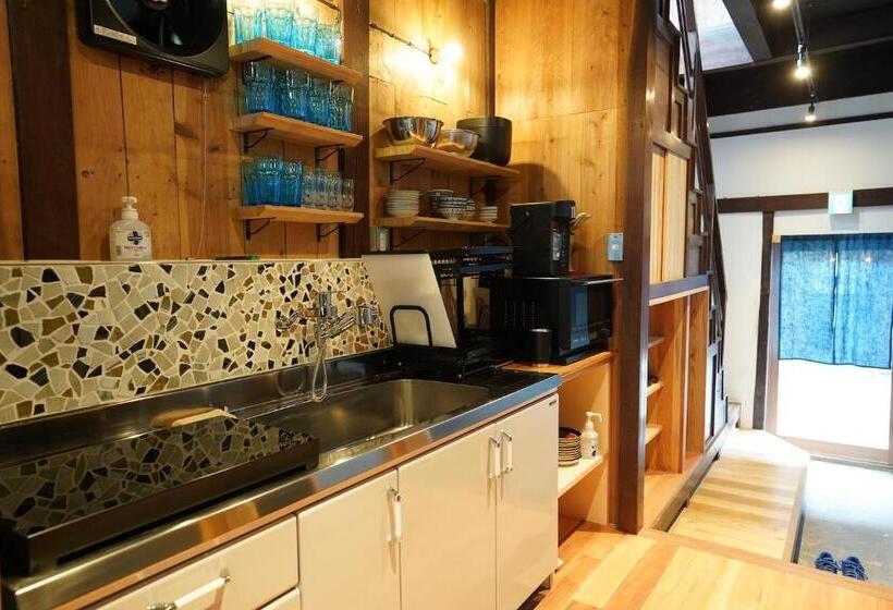 فنادق الكبسولة Watowa