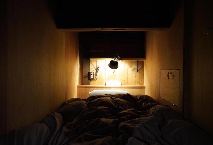 فنادق الكبسولة Watowa